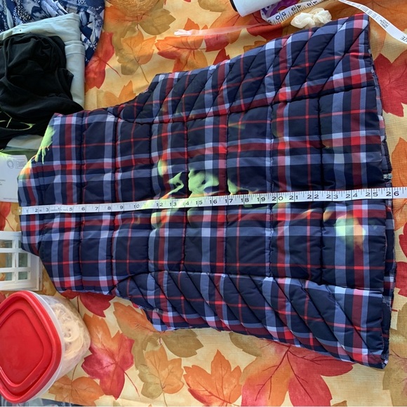 NWOT-Tommy Hilfiger Navy Red Plaid Puff Quilted Zipper Vest S - Picture 9 of 9